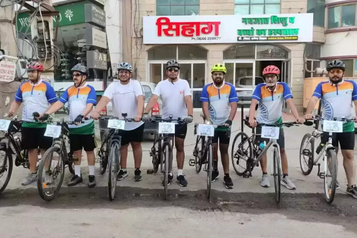 World Bicycle Day: साइकिल दिवस पर सिरसा जिले के साईकिलोजिस्ट कल्ब के सदस्यों ने निकाली साइकिल यात्रा  