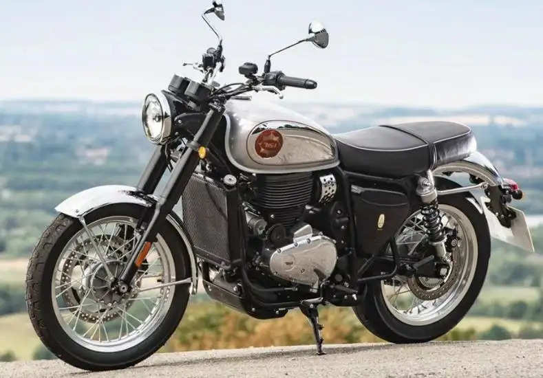 आ गई Royal Enfield से भी भारी बाइक, लूक देखते ही करेगा खरीदने का मन